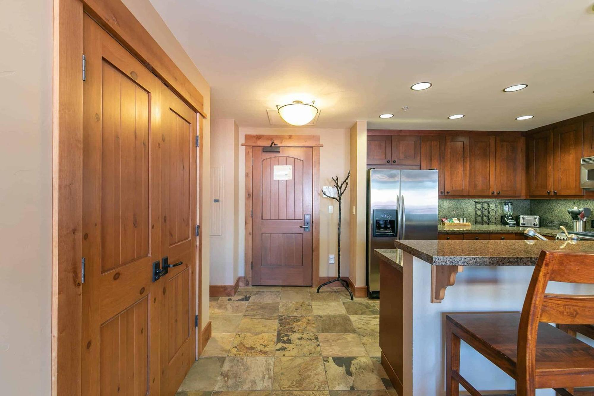 Catamount Lodge 301 By East West Hospitality Truckee Exterior photo